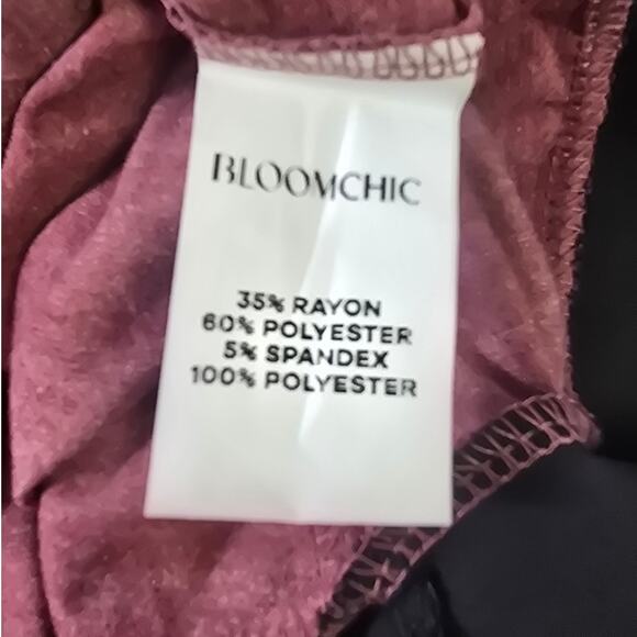 BLOOMCHIC 18-20 2X Plus Russet Contrast Overlap Round Neck Flared Top NWT B37 - Picture 9 of 9